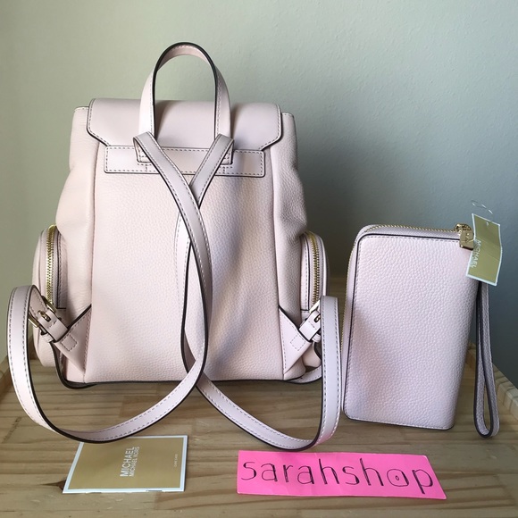 🌼Michael Kors backpack Set - Picture 2 of 16